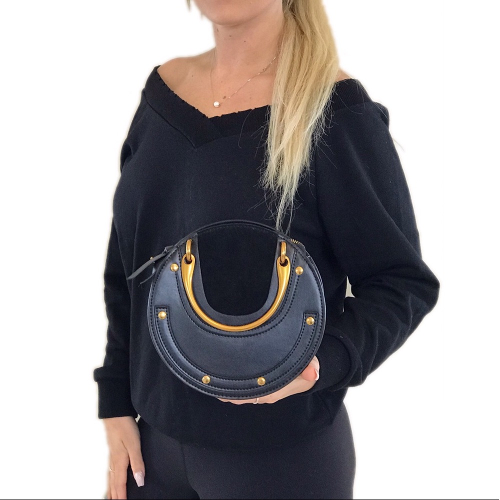 Round Handbag - Picture 14 of 15